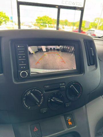 Photo of 2021 Cloud White Nissan NV200