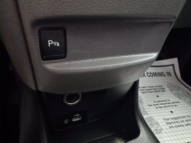 Photo of 2021 Cloud White Nissan NV200