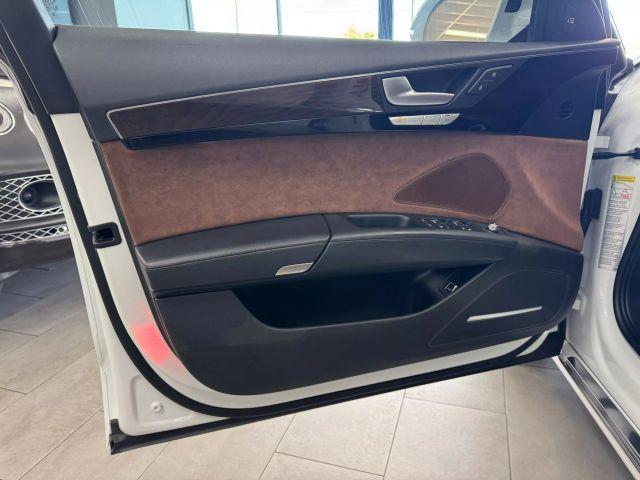 Photo of 2015 White Audi A8