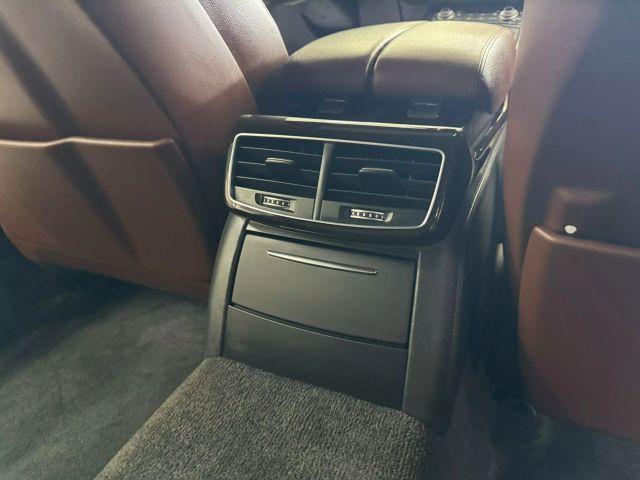 Photo of 2015 White Audi A8