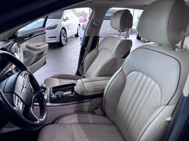 Photo of 2017 Caspian Black Genesis G90
