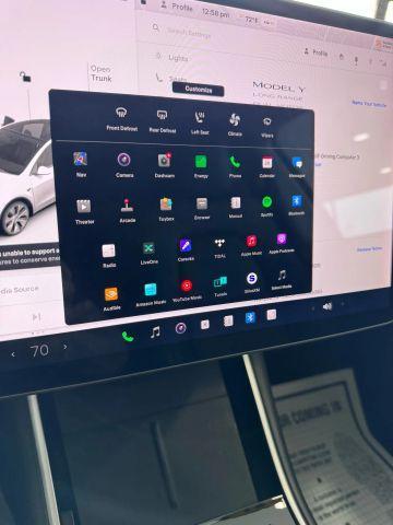 Photo of 2021 White Tesla Model Y