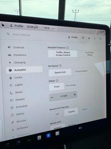Photo of 2021 White Tesla Model Y