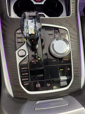Photo of 2022 Black BMW X7