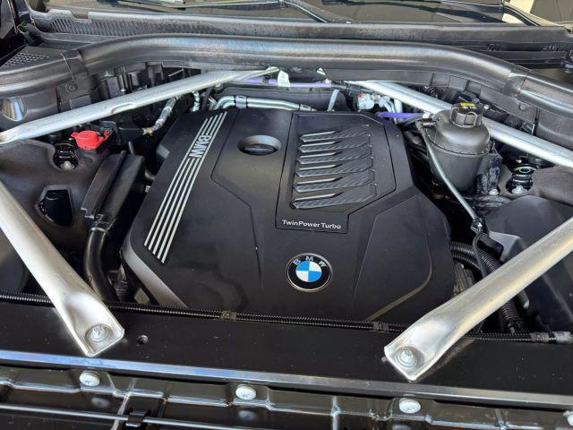 Photo of 2022 Black BMW X7