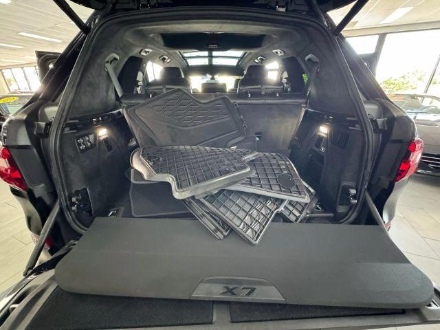 Photo of 2022 Black BMW X7