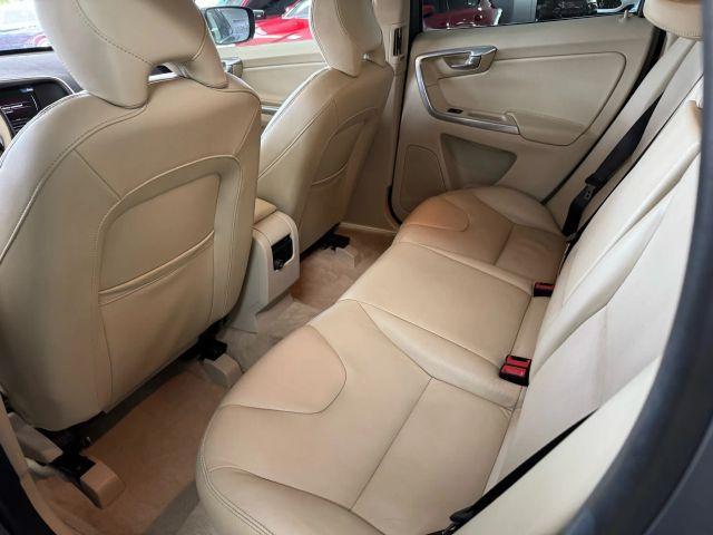 Photo of 2016 Gray Volvo XC60