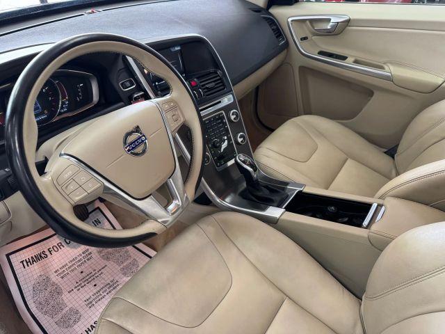 Photo of 2016 Gray Volvo XC60