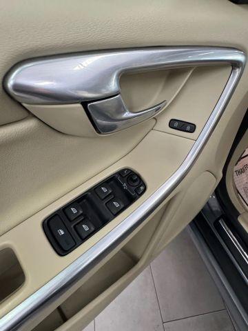Photo of 2016 Gray Volvo XC60