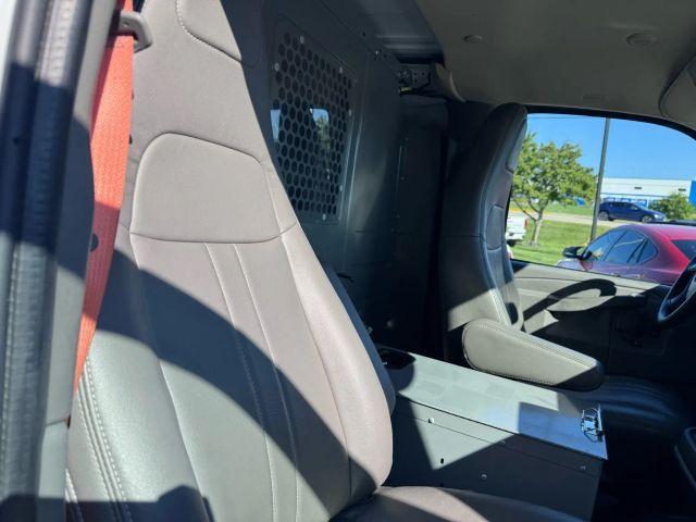 Photo of 2016 White Chevrolet Express 2500