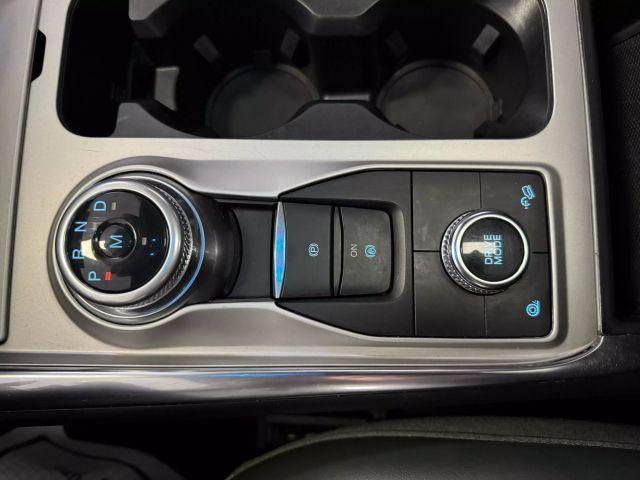Photo of 2022 Green Ford Explorer
