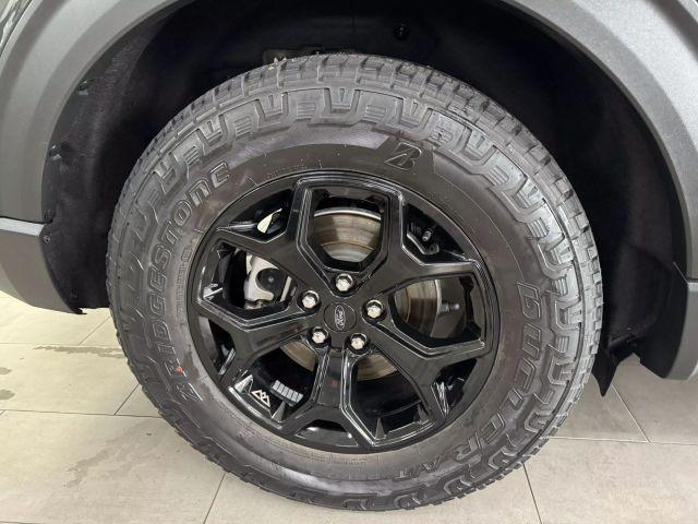Photo of 2022 Green Ford Explorer