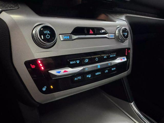 Photo of 2022 Green Ford Explorer