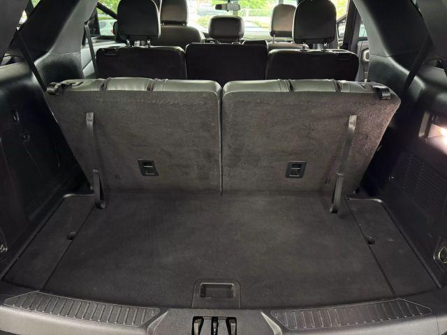 Photo of 2022 Green Ford Explorer