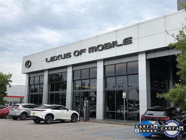 Photo of 2022 Eminent White Pearl Lexus RX 350