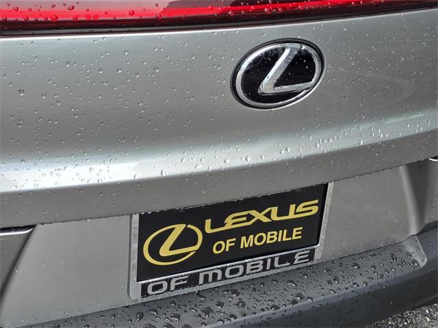 Photo of 2022 Atomic Silver Lexus UX 200