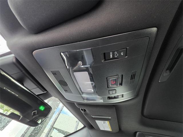 Photo of 2022 Atomic Silver Lexus UX 200