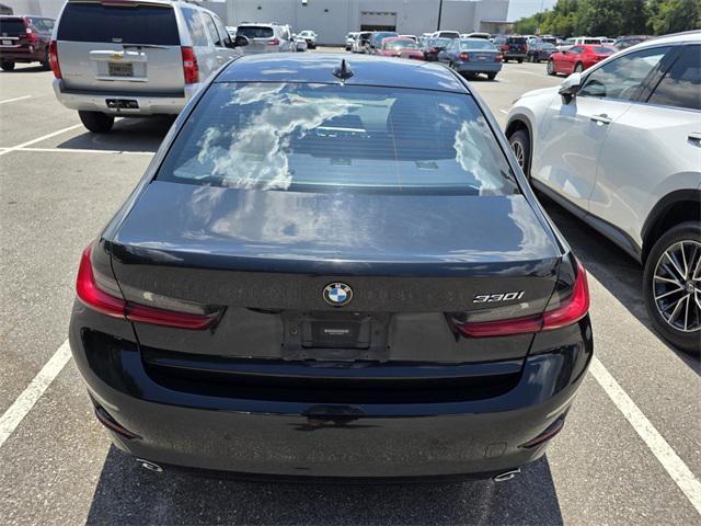Photo of 2021 Black Sapphire Metallic BMW 330