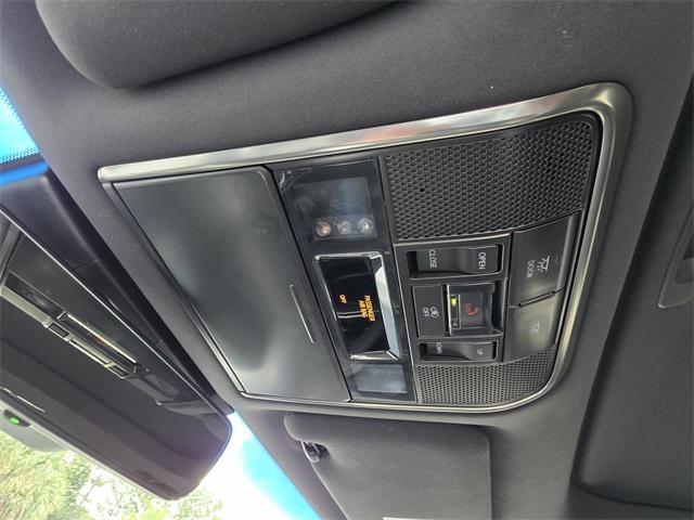 Photo of 2022 Atomic Silver Lexus LX 600