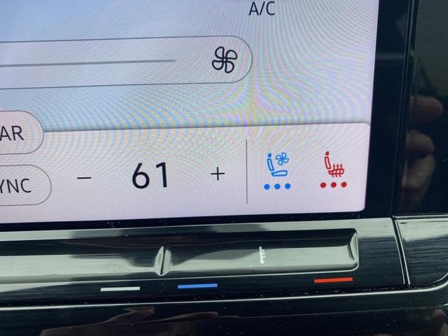 Photo of 2024 Blue Volkswagen Atlas