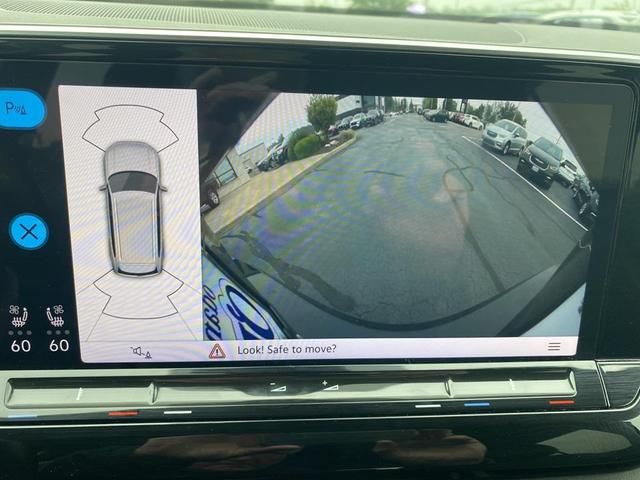 Photo of 2024 Blue Volkswagen Atlas