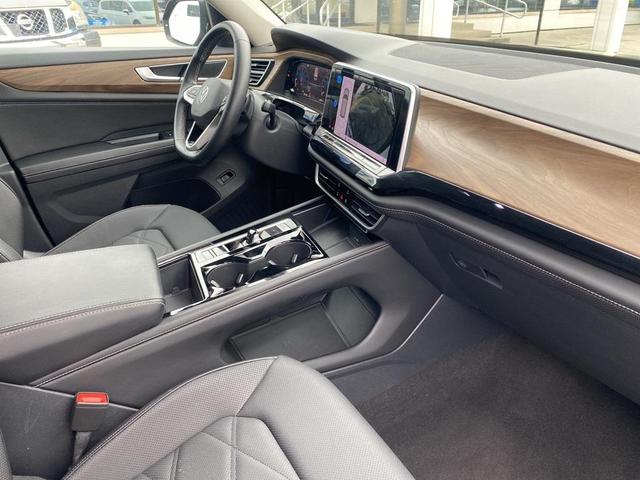 Photo of 2024 Blue Volkswagen Atlas