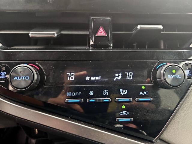 Photo of 2022 White Toyota Camry