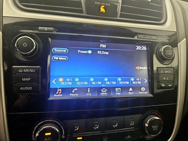Photo of 2018 Gray Nissan Altima