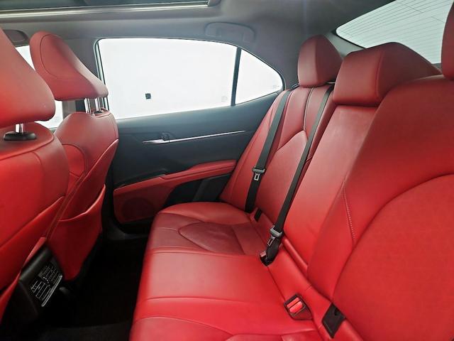 Photo of 2021 White Toyota Camry