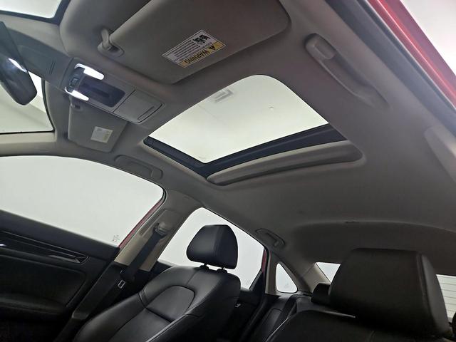 Photo of 2022 Red Honda Civic