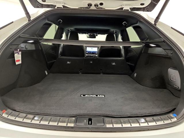 Photo of 2024 White Lexus RX 350h