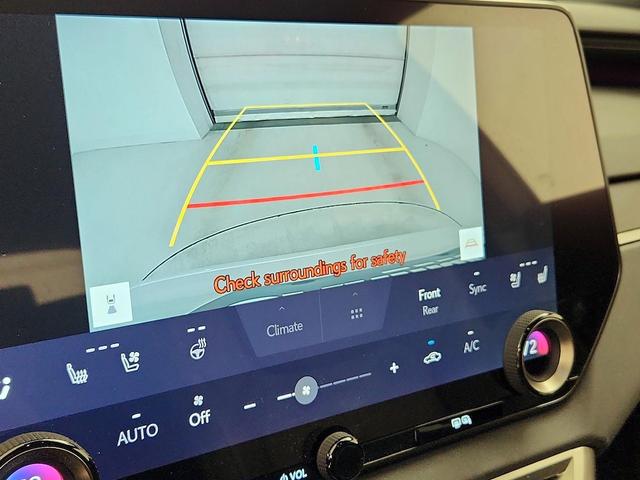 Photo of 2024 White Lexus RX 350h
