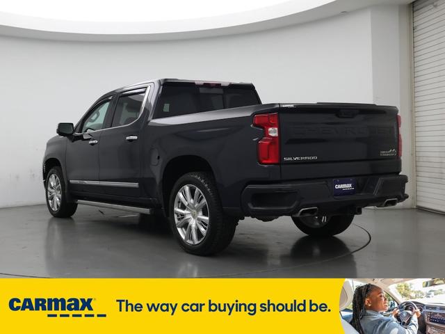 Photo of 2023 Gray Chevrolet Silverado 1500