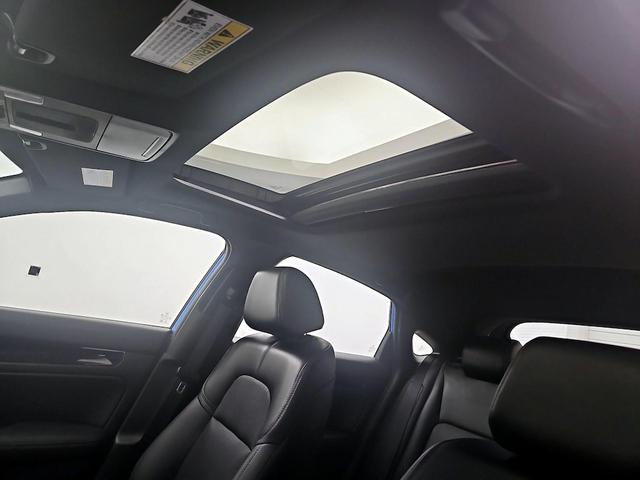 Photo of 2022 Blue Honda Civic