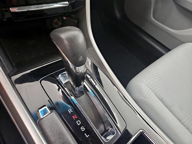 Photo of 2017 Gray Honda Accord