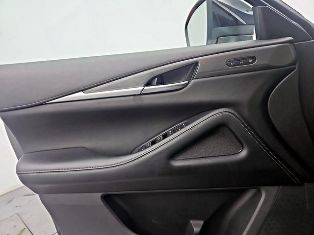 Photo of 2023 Gray INFINITI QX60