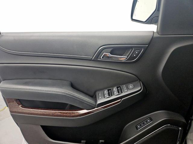 Photo of 2018 Silver GMC Yukon