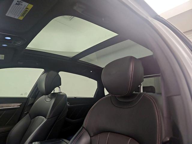 Photo of 2020 Gray Genesis G80