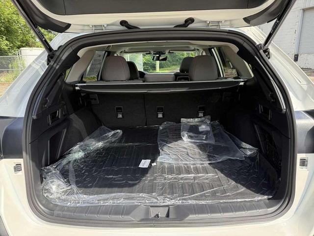 Photo of 2025 Crystal White Pearl Subaru Outback