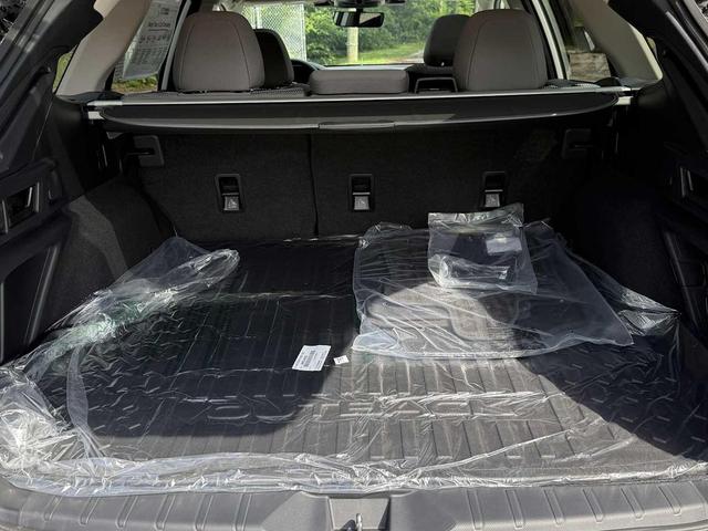 Photo of 2025 Crystal White Pearl Subaru Outback