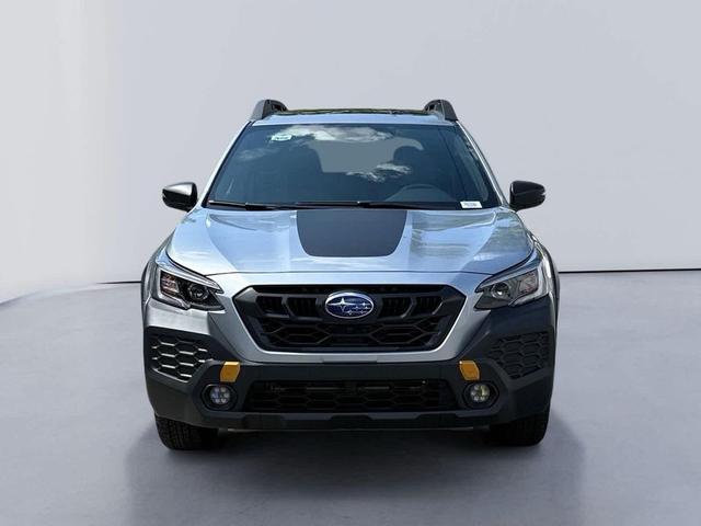 Photo of 2025 Ice Silver Metallic Subaru Outback