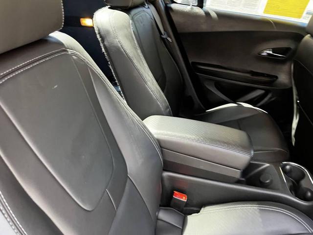 Photo of 2015 White Chevrolet Volt