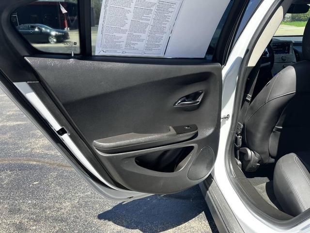 Photo of 2015 White Chevrolet Volt