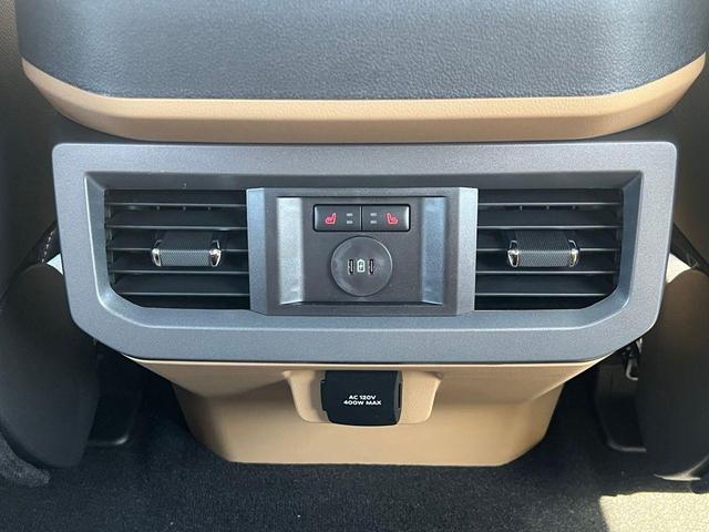 Photo of 2025 Star White Ford F-350