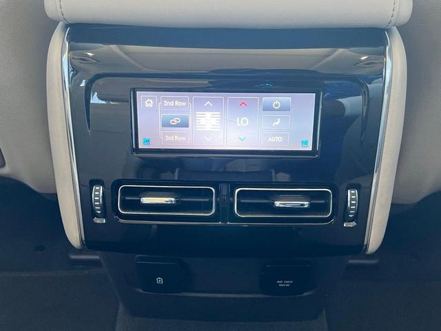 Photo of 2022 Pristine White Lincoln Aviator