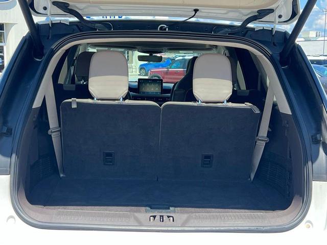 Photo of 2022 Pristine White Lincoln Aviator