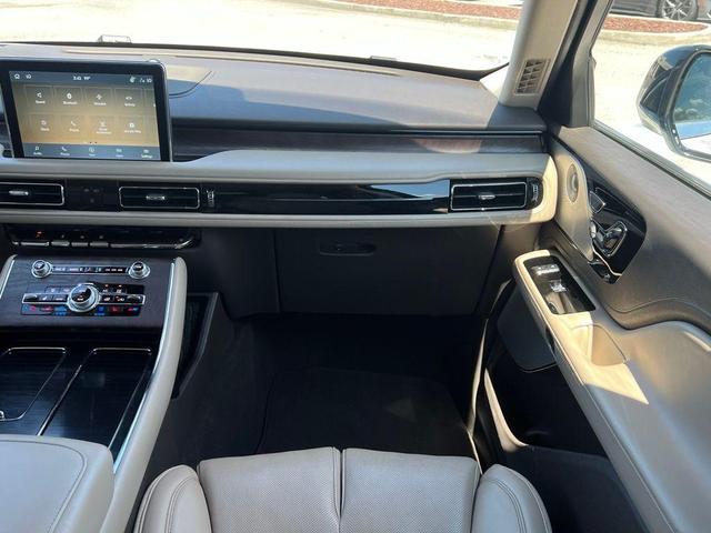 Photo of 2022 Pristine White Lincoln Aviator