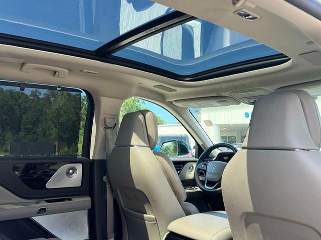 Photo of 2022 Pristine White Lincoln Aviator