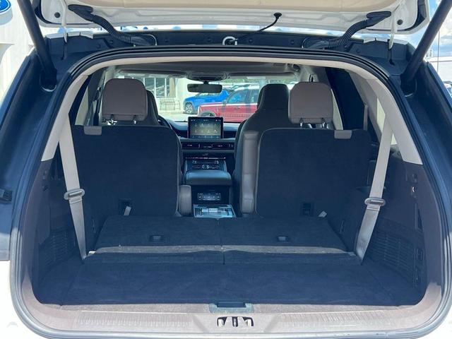 Photo of 2022 Pristine White Lincoln Aviator
