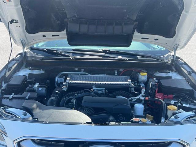 Photo of 2021 Crystal White Pearl Subaru Outback